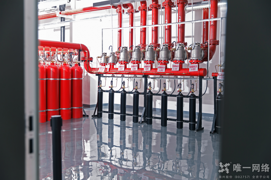 防火墻內(nèi)的安心保障：探索唯一網(wǎng)絡數(shù)據(jù)中心消防安全優(yōu)勢